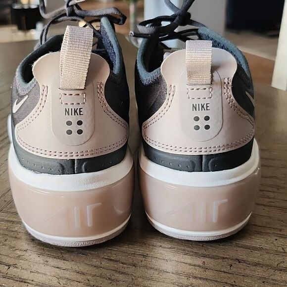 Nike Women's Black and Gray Sneakers - Picture 3 of 11